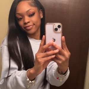 Meet your Posher, Alekah